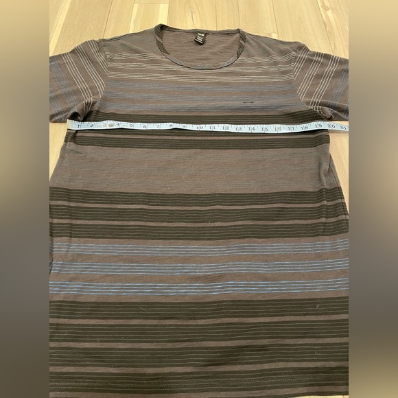 Oakley Men’s Slim Fit T-Shirt - Size Medium PRICE DROP! - Picture 4 of 5